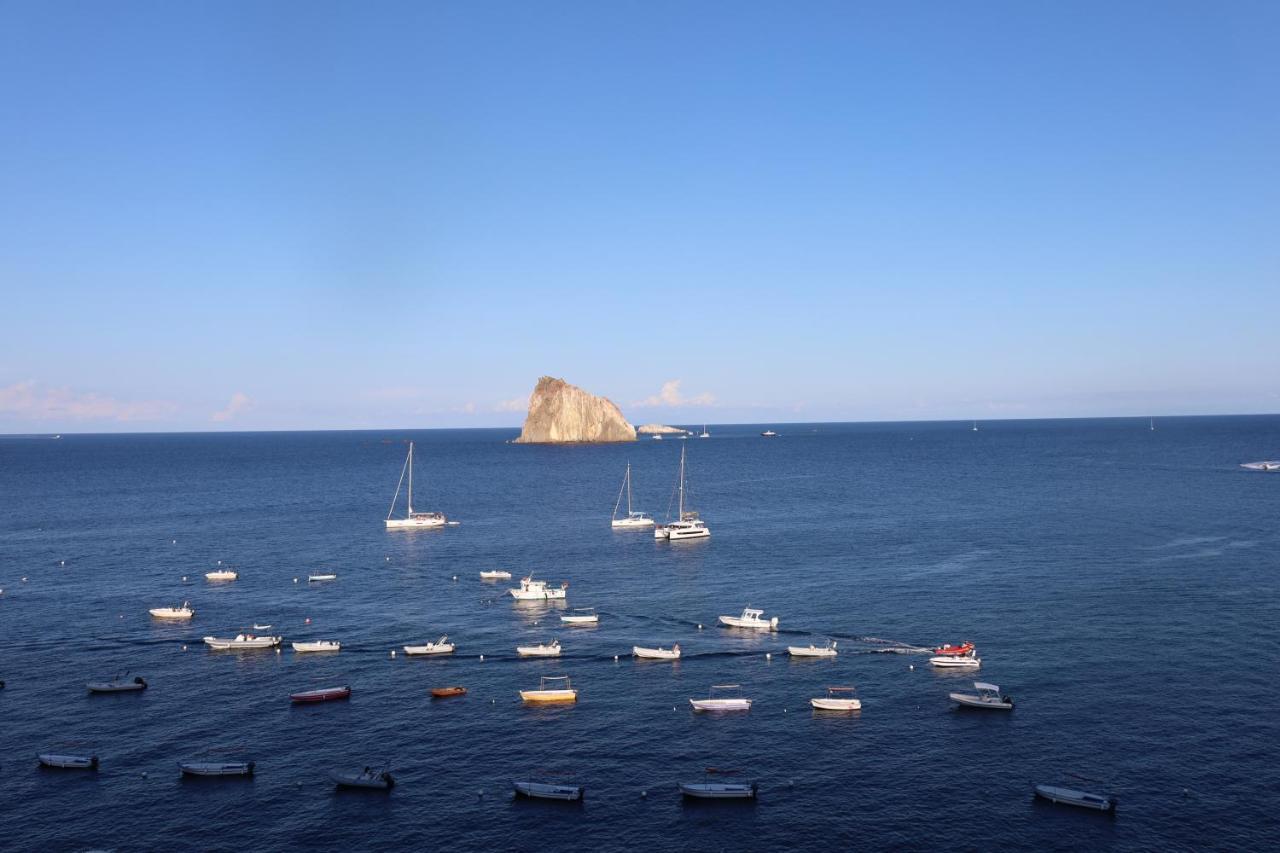 Art B&B Panarea Bagian luar foto