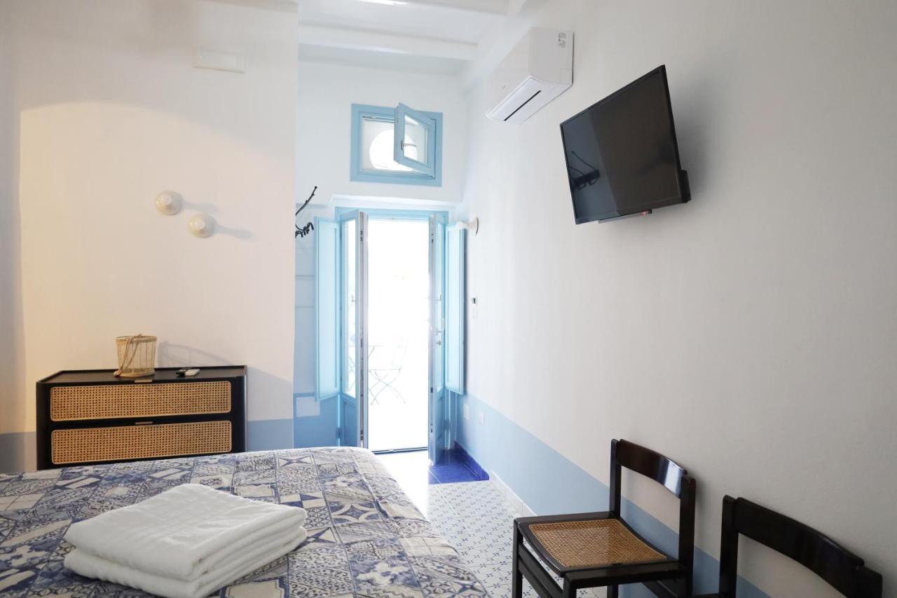 Art B&B Panarea Bagian luar foto