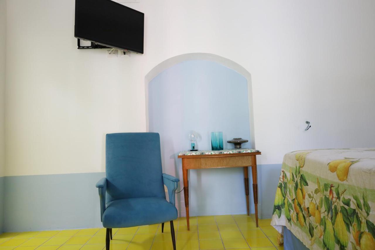 Art B&B Panarea Bagian luar foto