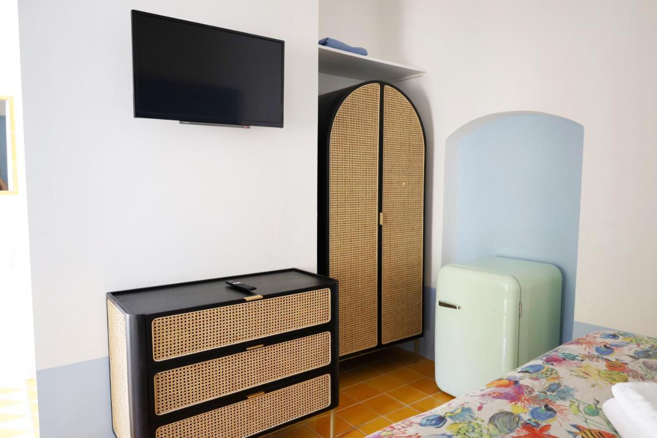 Art B&B Panarea Bagian luar foto