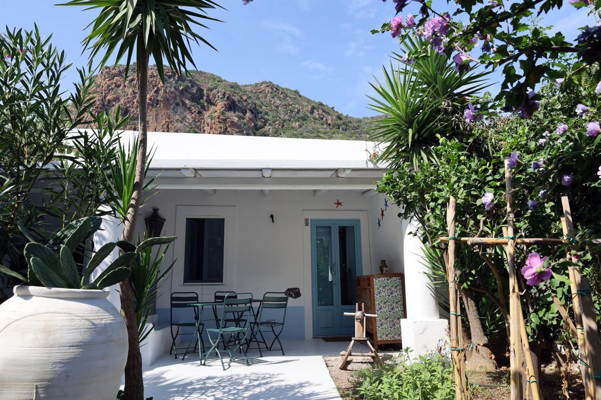 Art B&B Panarea Bagian luar foto